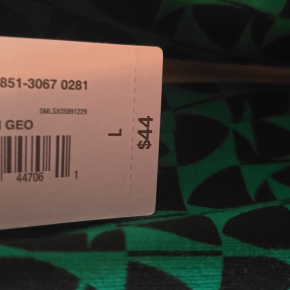 LIZ CLAIBORNE WOMEN'S GREEN GEOMETRICAL PULLOVER V-NECK TUNIC TOP SIZE LARGE - Picture 8 of 16